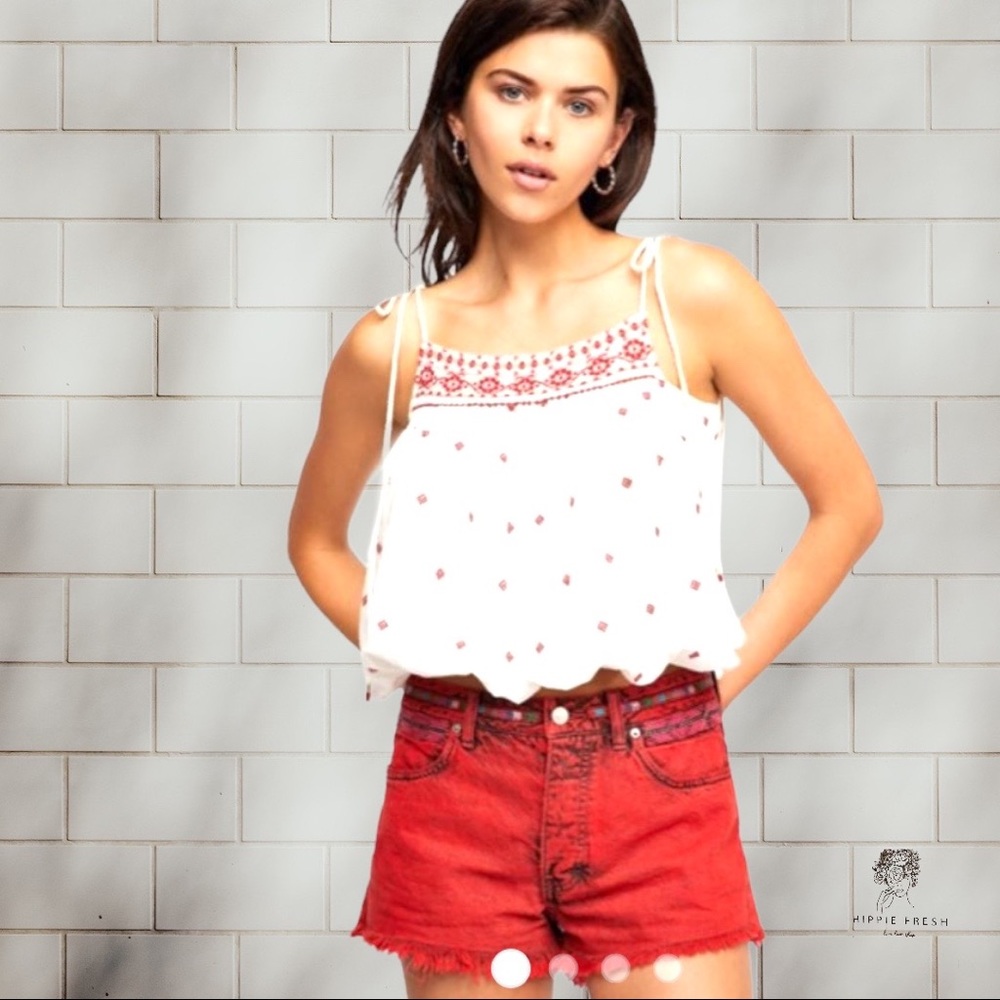 WE THE FREE Sunbreak (Red) Button Fly Acid Wash Embroidered Cutoffs S27
